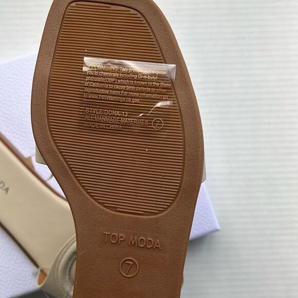 Top Moda Cut Out Design Slides size 7 - Picture 9 of 12